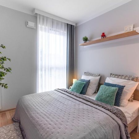 Apartamenty Homely Place Centrum - Stary Rynek - Parking Познан Екстериор снимка