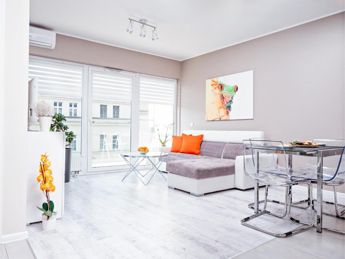 Apartamenty Homely Place Centrum - Stary Rynek - Parking Познан Екстериор снимка