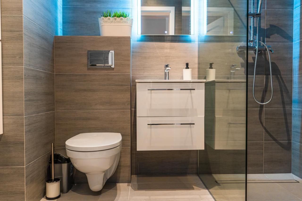 Apartamenty Homely Place Centrum - Stary Rynek - Parking Познан Екстериор снимка