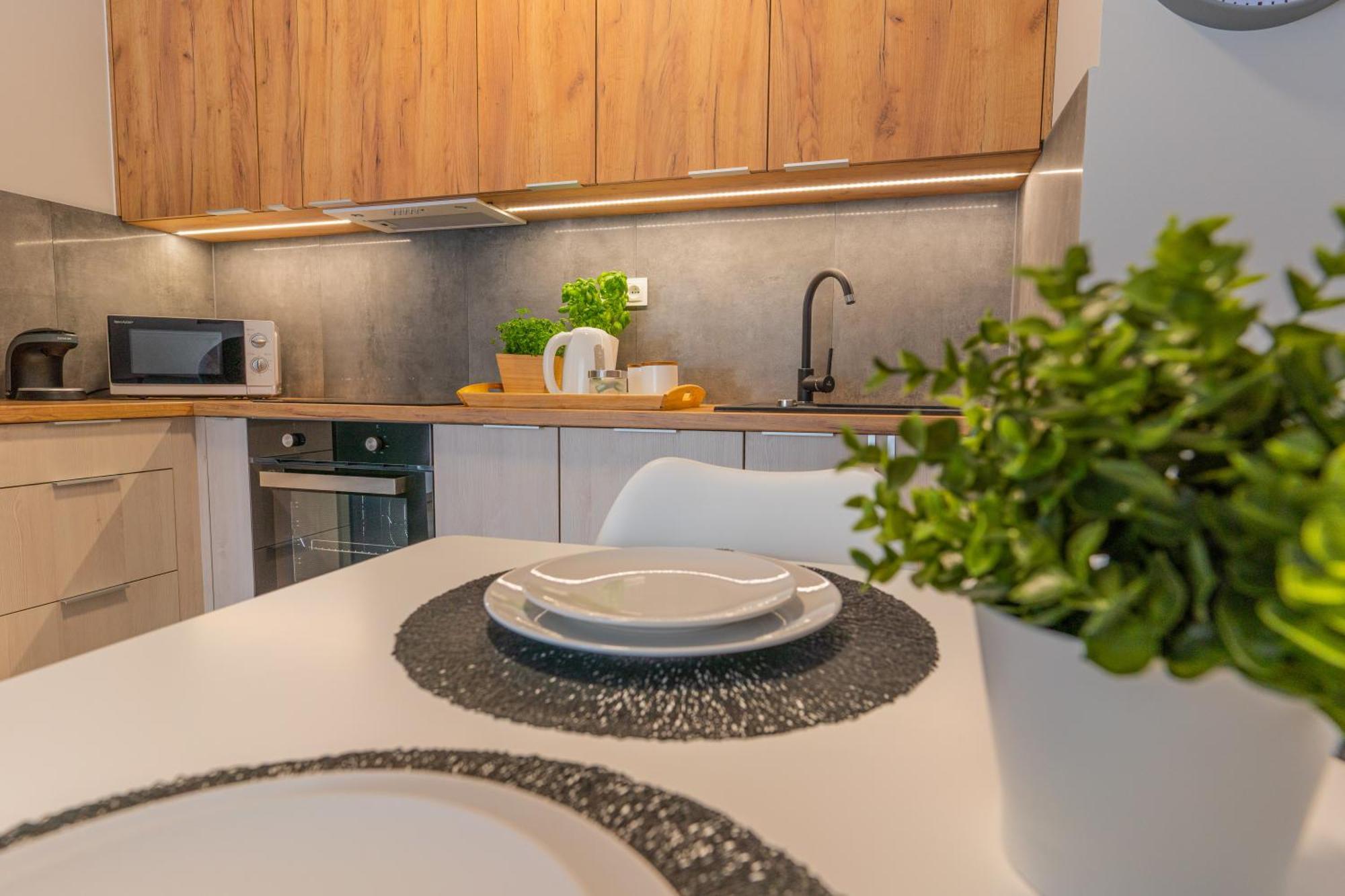 Apartamenty Homely Place Centrum - Stary Rynek - Parking Познан Стая снимка